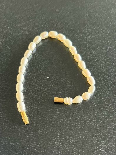 pearls bracelet