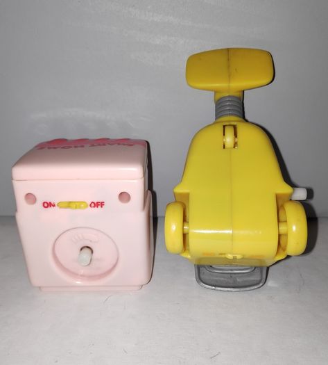 Vintage Smart Home appliances Wind Up toys washing machine & vacuum cleaner