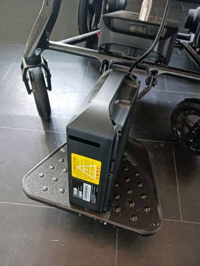 Jazzy carbon electric wherlchair