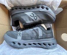 Ladies Trainers