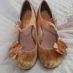 ladies shoes