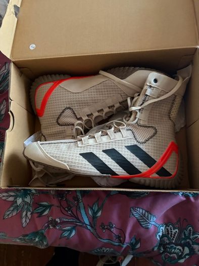 Adidas speedex 23  size 9 uk