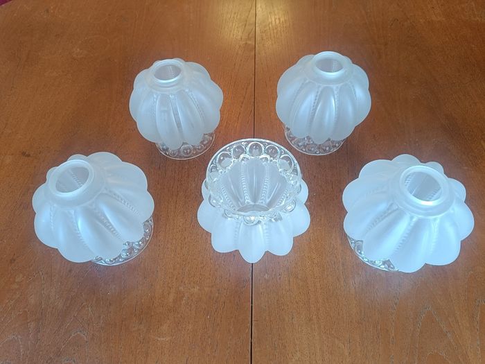 10 Vintage style frosted glass shades