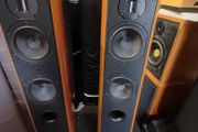 Hi End Audiophile Quality  Sonus Faber Grand Piano Domus Speakers - Gorgeous Hand Made in Italy  Stunning Real leather and piano Teak