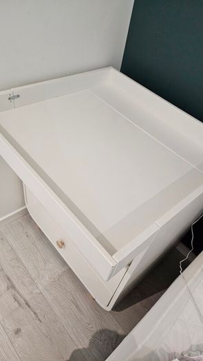 Changing table