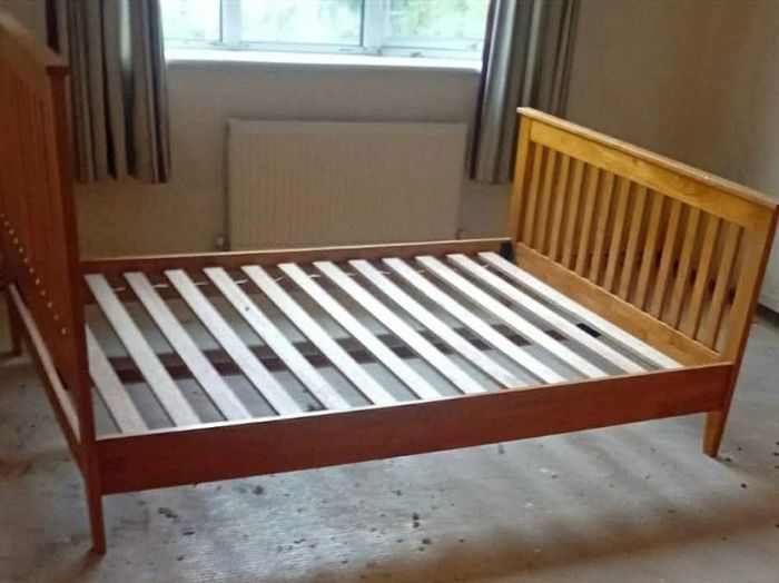 Gorgeous 4Ft 6 Double Wooden Bed Frame - Can Deliver