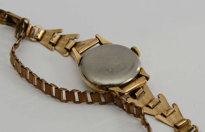 Vintage Swiss Revue Ladies Gold Watch