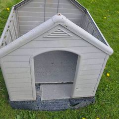dog kennel