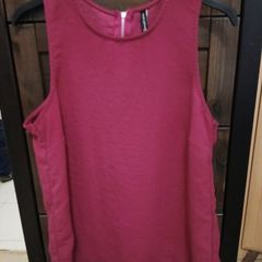 Red rose sleeveless top