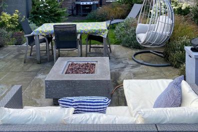 Elementi Manhattan Fire Table