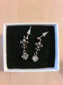 earring