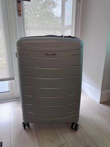 Large suitcase Samsonite Aerolux Large Spinner Silver. Like New