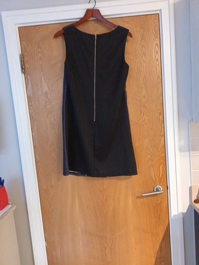 Jaune  Rouge Dress. S.XL -14-16.
