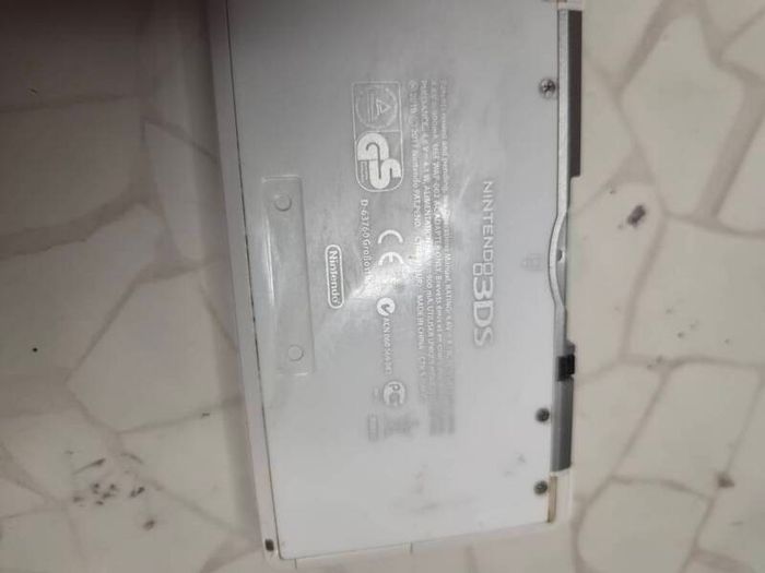 3ds moded 32 gb working tested no charger