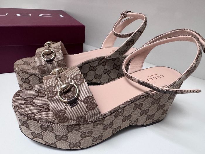 Gucci high sandals size 37 half