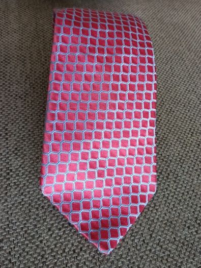 Ike Behar handmade silk designer tie made in the USA and in very good condition with no issues FREE STANDARD POSTAGE INCLUDED