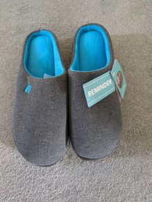 Mens slippers size 12/13 new with tags