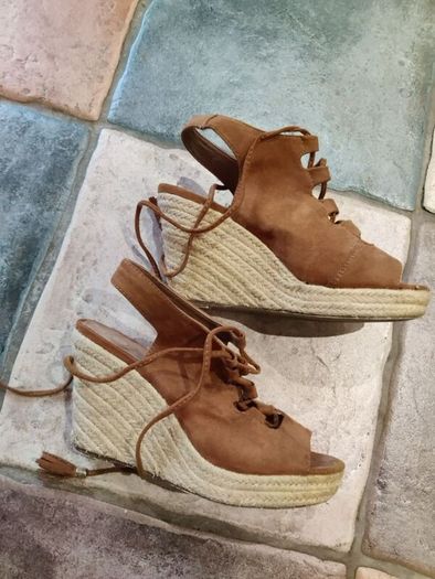 Ladies Shoes