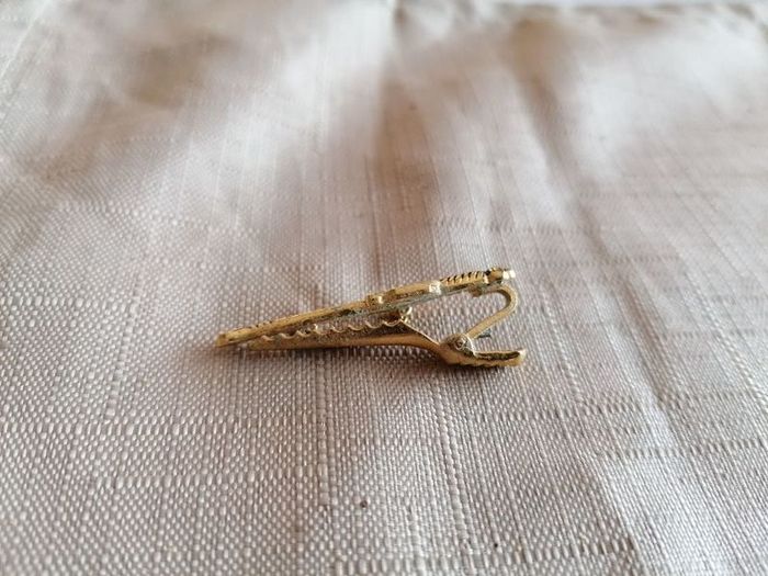 Vintage toledo Demascene sword pendant tie clip