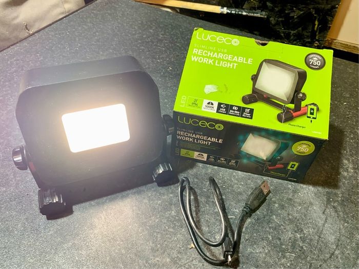 Luceco Rechargeable Work Lamp 750 Lumen