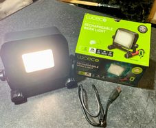 Luceco Rechargeable Work Lamp 750 Lumen