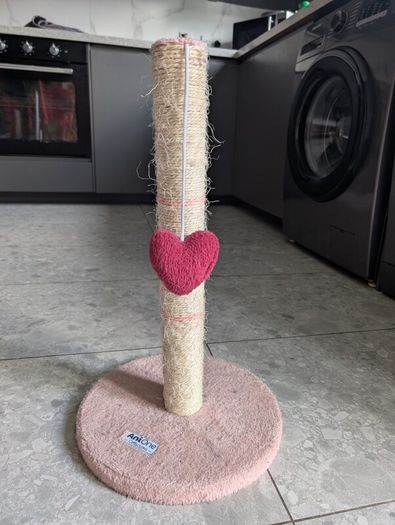 AniOne Pepe & Kitty Scratching Post Apricot