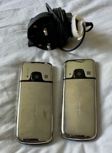Nokia 6700 x 2