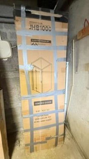3 sets of Glass Shower doors and a Tray - Job Lot