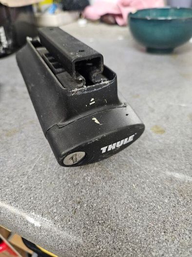 Thule Foot Pack 775 for Squarebars/ Wingbar Aerobars, Vehicles with Raised Rails