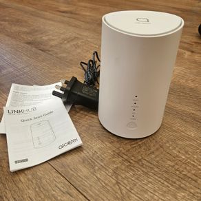 Unlocked Alcatel 4G sim WiFi router