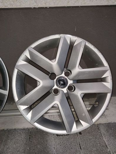 Renault Clio wheel hubs R16