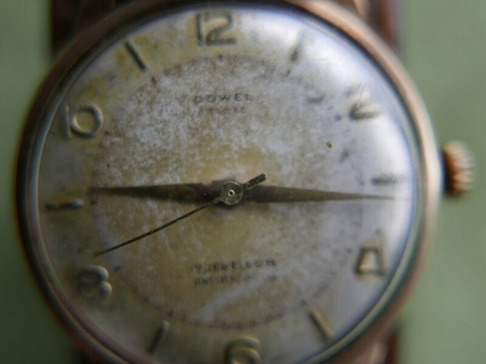 Vintage 1923 Dowel Deluxe 9ct Solid Gold Gents Wrist Watch - 17 jewels Antimagnetic Swiss Made(engraved Esso 1923) in working order