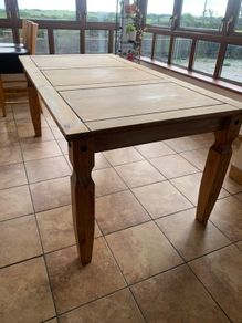 Kitchen table