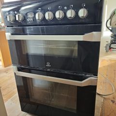 Double Oven freestanding INDESIT