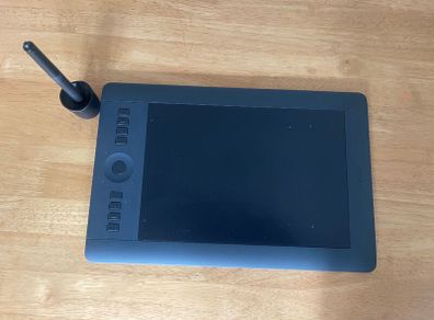 Wacom Graphics Tablet Intuos Pro