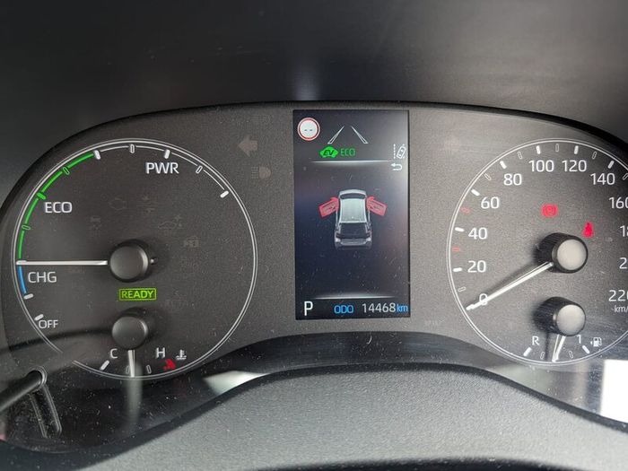 Toyota Yaris hybrid Luna (DEALER WARRANTY)
