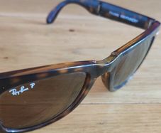 Ray-Ban Polarised Wayfarer Folding175 RB4105 710/57 including case. missing left arm