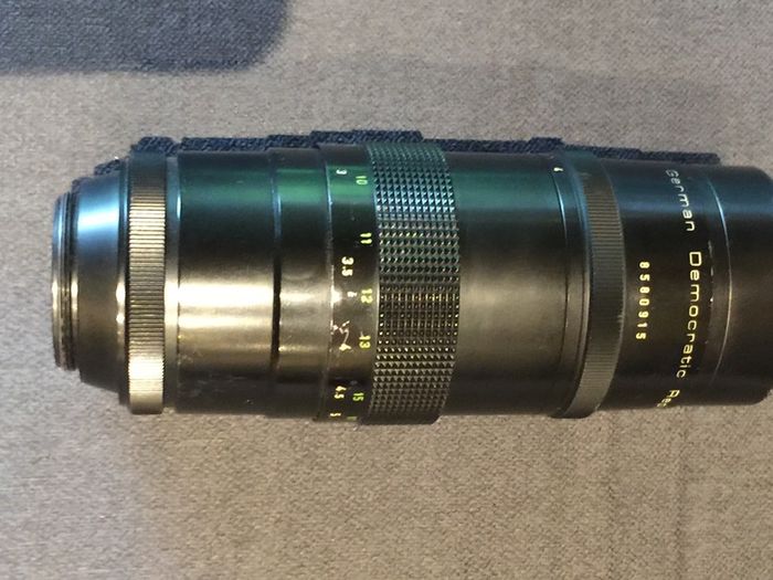 Vintage lens Pentacon 200 mm, f.4. Bokeh monster.