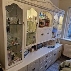display cabinet
