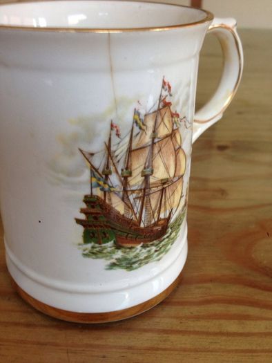 Royal Windsor Gold Trim Mug X 2