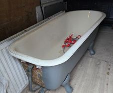 Vintage Cast Iron Clawfoot Bath  Original Feet
