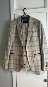 3 piece Mens Suit