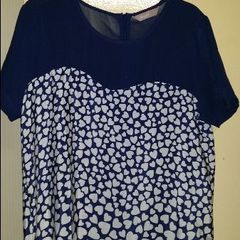 Brand new lovely blouse by Awear Heart Print size UK16 EUR44 Price includes postage