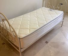 Childs single bed