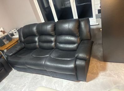 Black Leather 2&3 seater
