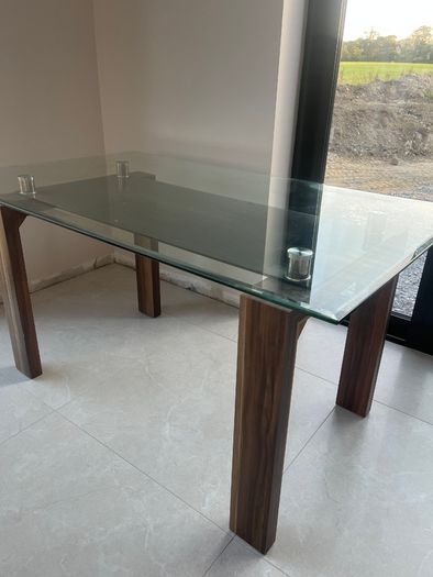 Kitchen table