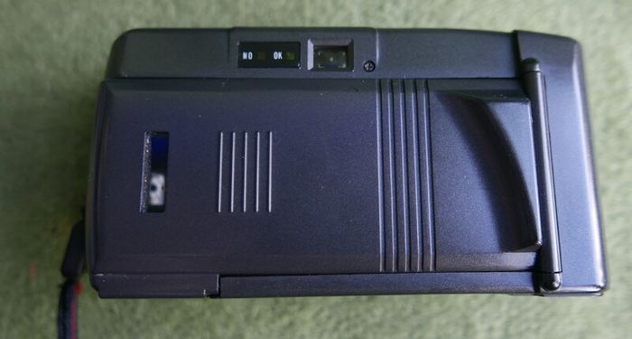 Hanimex EFP 35 Auto Focus 35mm Film Point and Shoot Camera - Tested