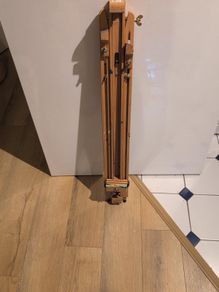 folding field easel
