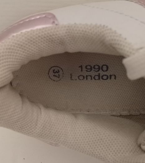 Girls Trainers