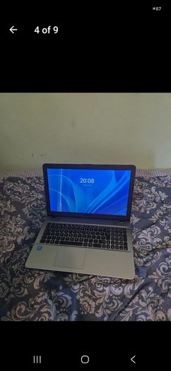 Asus  Laptop Mint Condtion Charger new Ssd
